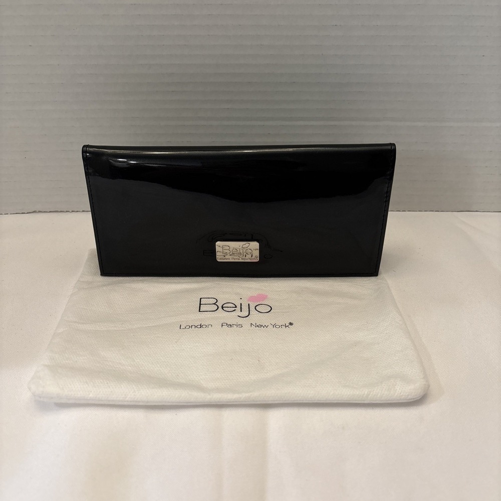 Beijo Women's BlackPatent Leather Rectangle Shape Credit Card Classic Wallet